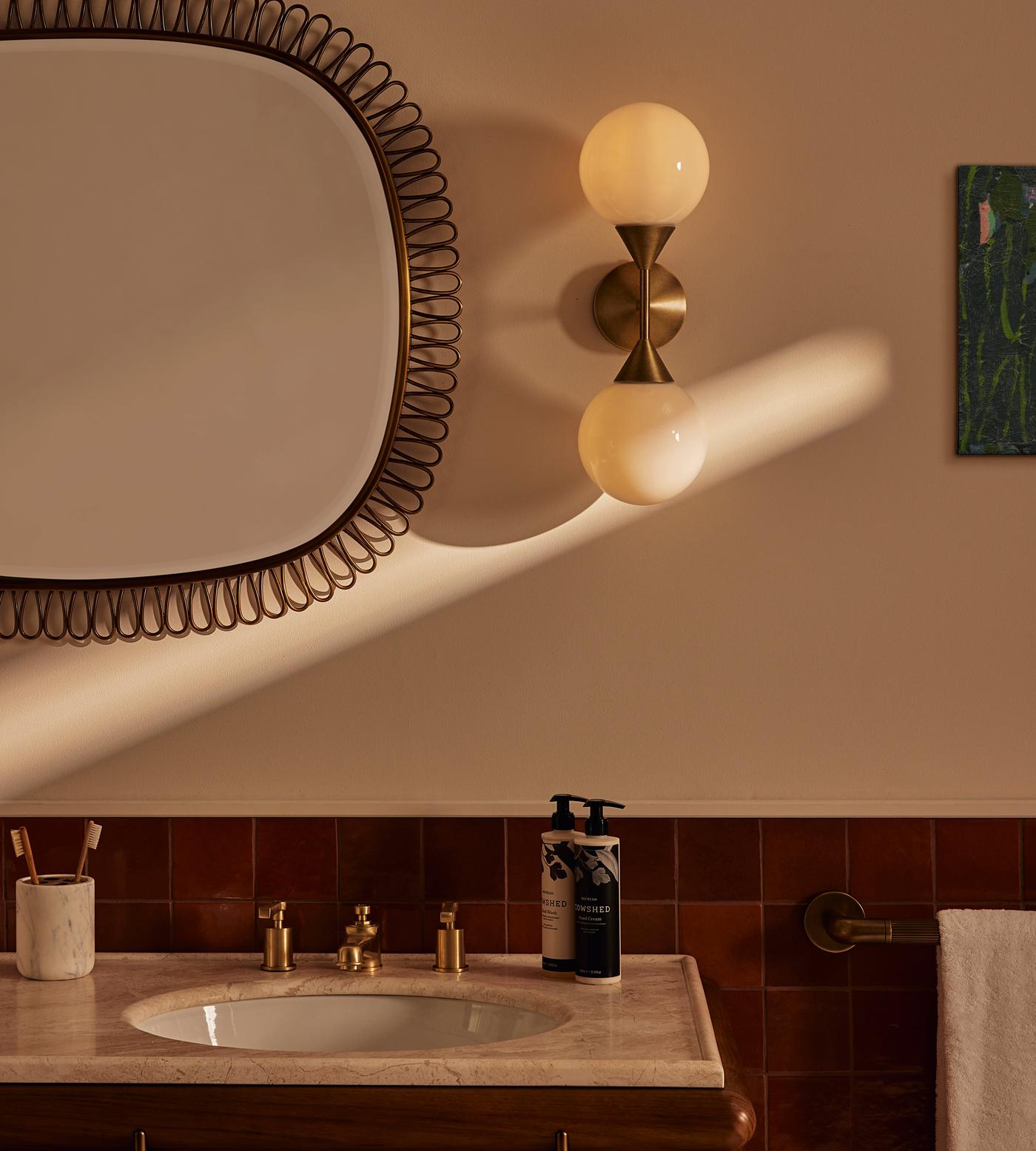 Spindle Wall Light