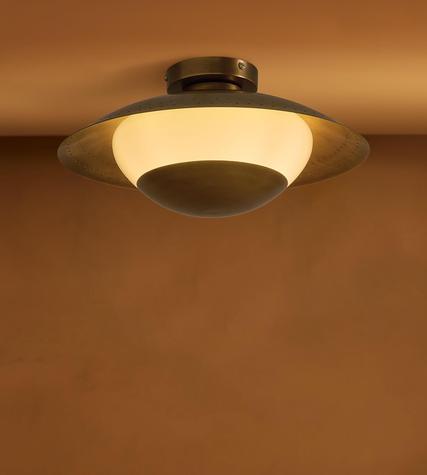 Leon Flush Light